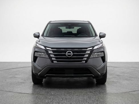 Used 2025 Nissan Rogue SV FWD image 2