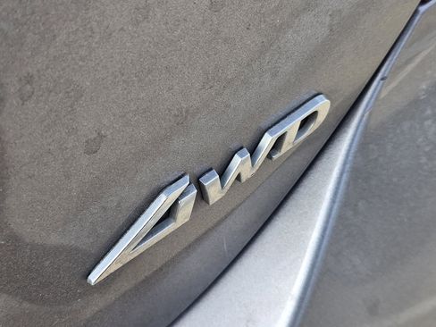 Used 2023 Genesis G70 2.0T AWD/4WD image 33
