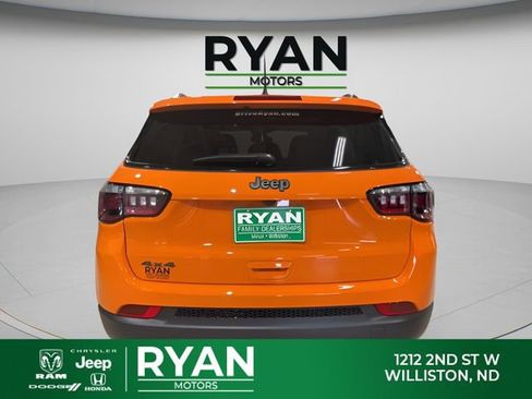 New 2026 Jeep Compass Latitude AWD/4WD image 8