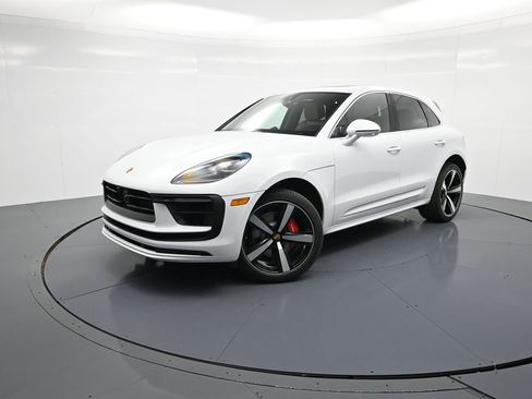 New 2026 Porsche Macan S image 1