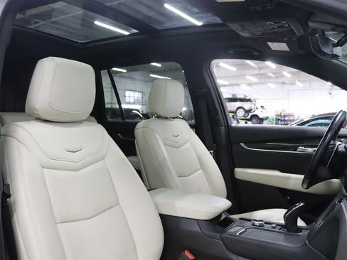 Used 2021 Cadillac XT6 Sport AWD/4WD image 39