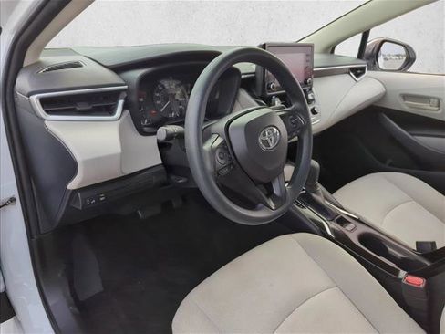 Used 2022 Toyota Corolla L image 10