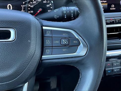 Used 2023 Jeep Compass Limited AWD/4WD image 12