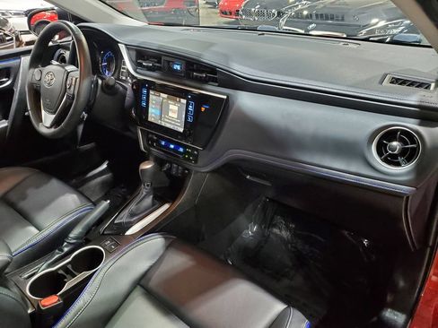 Used 2018 Toyota Corolla XSE FWD image 15