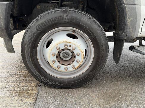 Used 2019 Ford F550 4x4 Regular Cab Super Duty image 17