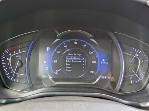 Used 2020 Hyundai Santa Fe Limited FWD image 27