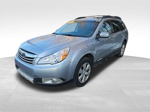 Used 2012 Subaru Outback 2.5i Limited image 1