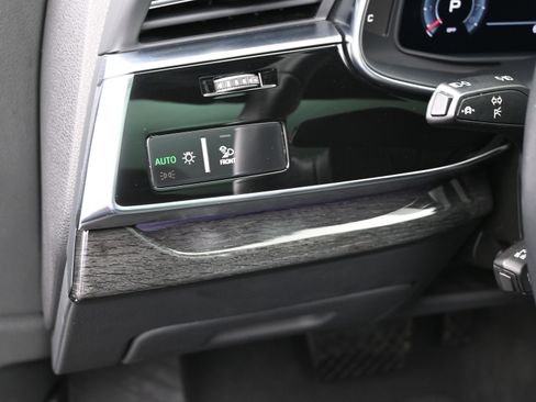 Used 2020 Audi Q7 3.0T Prestige w/ Prestige Package image 22