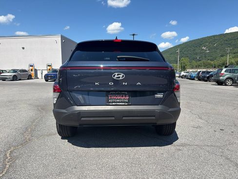 Certified 2024 Hyundai Kona SEL w/ Convenience Package AWD/4WD image 6