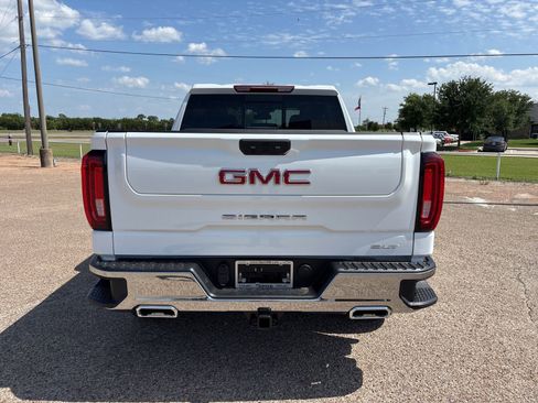 New 2026 GMC Sierra 1500 SLT AWD/4WD image 5