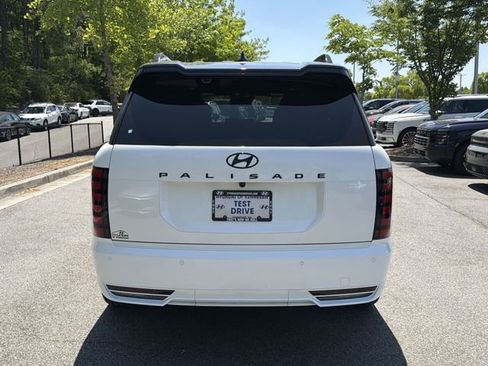 New 2026 Hyundai Palisade Calligraphy FWD image 6