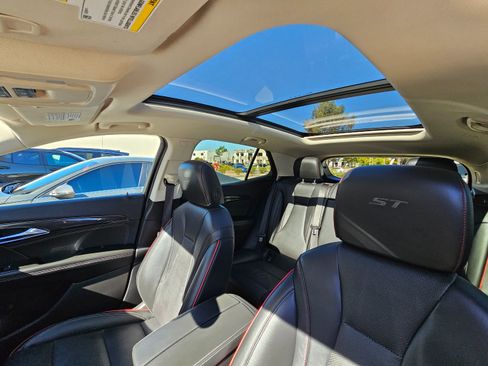 Used 2023 Buick Envision Essence w/ Sport Touring Package image 35