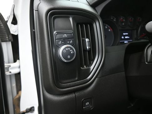 Used 2022 GMC Sierra 2500 Pro w/ Convenience Package image 11