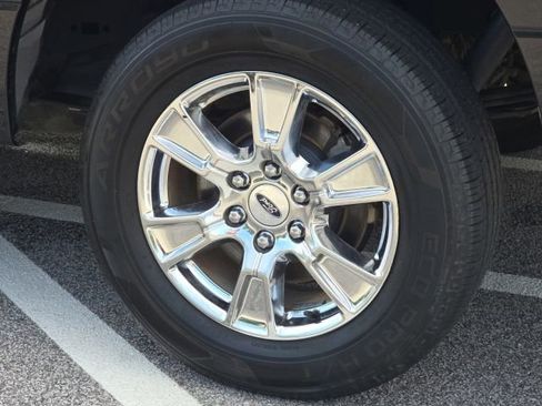 Used 2015 Ford F150 XLT w/ Equipment Group 301A Mid RWD image 11