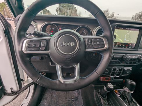 Used 2021 Jeep Wrangler Unlimited Rubicon w/ Cold Weather Group image 19