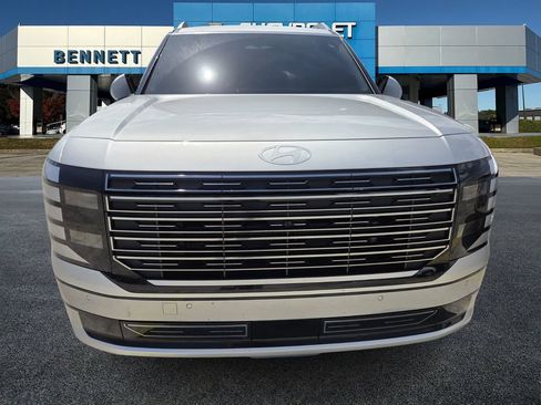 Used 2026 Hyundai Palisade Calligraphy image 2