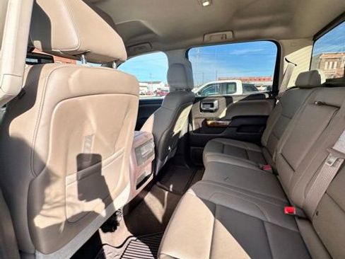 Used 2015 GMC Sierra 1500 SLT w/ SLT Crew Cab Value Package AWD/4WD image 28