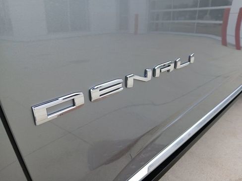 New 2026 GMC Yukon XL Denali w/ Sun & Power Step Package AWD/4WD image 35