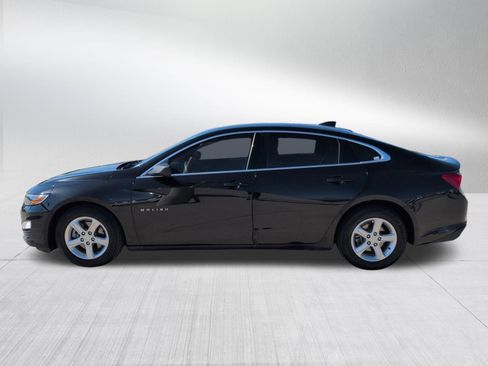 Used 2022 Chevrolet Malibu LS image 3