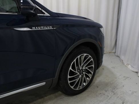 Used 2020 Lincoln Nautilus Reserve w/ Equipment Group 201A AWD/4WD image 28
