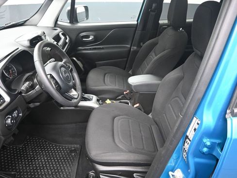 Used 2022 Jeep Renegade Latitude w/ Sun/Sound Group image 14