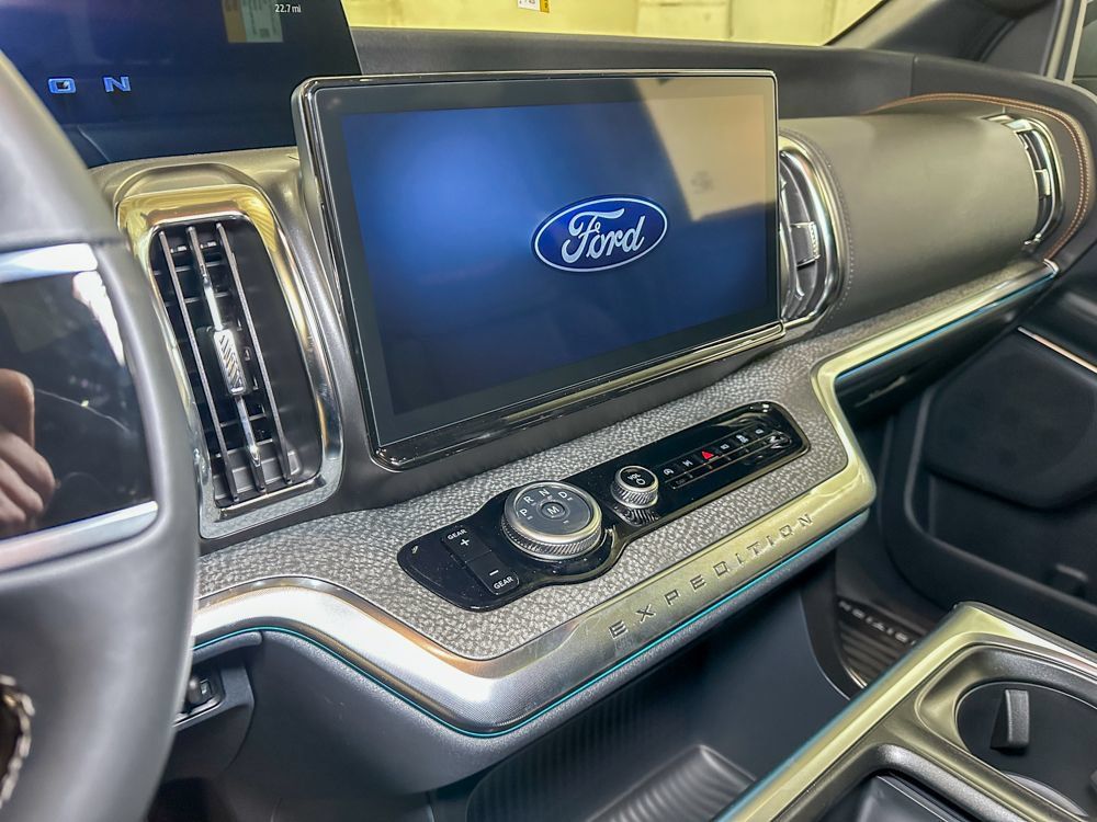 New 2027 Ford Expedition Tremor w/ Driver's Package AWD/4WD image 38