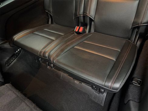 Used 2024 Dodge Durango GT image 39