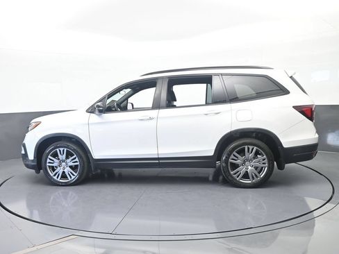 Used 2022 Honda Pilot Sport image 3