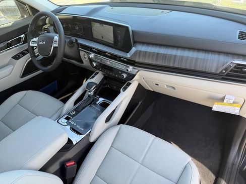 New 2025 Kia Telluride EX w/ EX Captain's Chair Package image 12