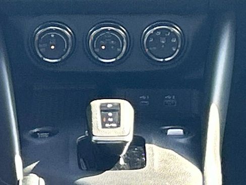 New 2025 Nissan Z Performance w/ Floor Mat Package RWD image 24