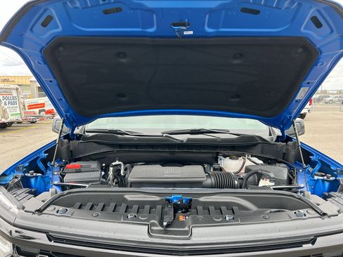 Used 2025 Chevrolet Silverado 1500 LT Trail Boss w/ Convenience Package II image 12