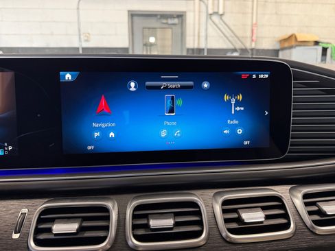 New 2026 Mercedes-Benz GLE 63 AMG S image 12