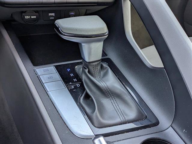 Used 2024 Hyundai Elantra SEL FWD image 9
