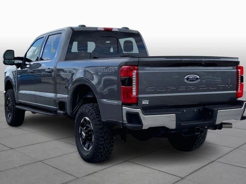 Used 2025 Ford F250 Lariat w/ Tremor Off-Road Package image 11