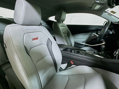 Used 2021 Chevrolet Camaro SS image 27