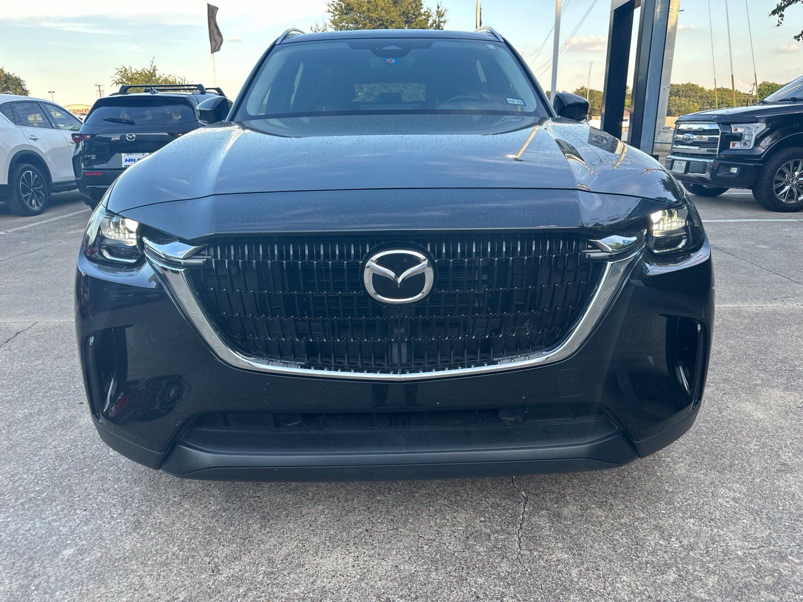 Used 2024 MAZDA CX-90 Plug-In Hybrid w/ Preferred AWD/4WD image 2