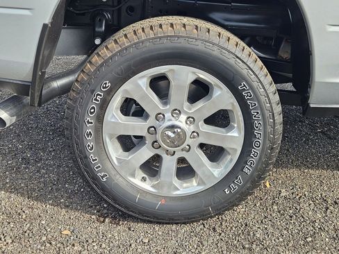 New 2026 RAM 2500 Laramie w/ Sport Appearance Package AWD/4WD image 9
