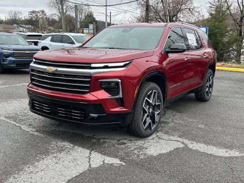 New 2026 Chevrolet Traverse High Country w/ LPO, Floor Liner Package AWD/4WD image 7