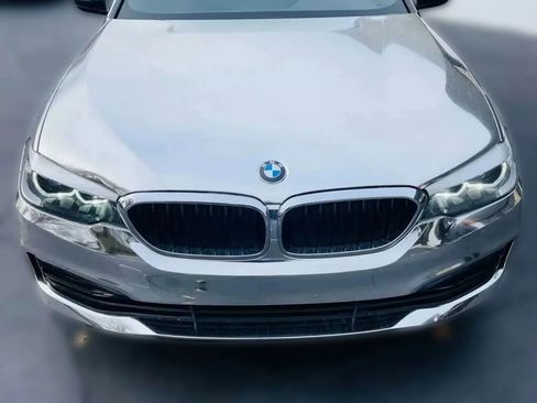 Used 2018 BMW 540i xDrive image 9