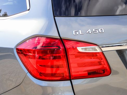 Used 2016 Mercedes-Benz GL 450 4MATIC image 11