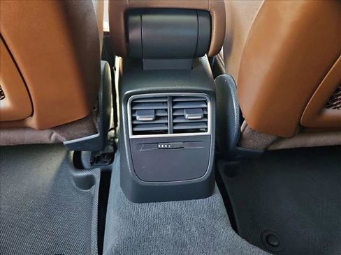 Used 2016 Audi A3 e-tron Premium Plus w/ Premium Plus Package image 18