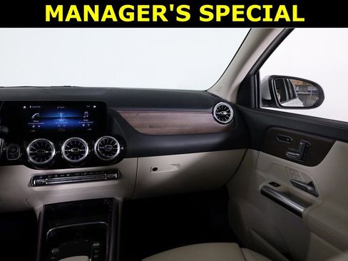 Certified 2023 Mercedes-Benz GLA 250 4MATIC w/ Premium Package image 39