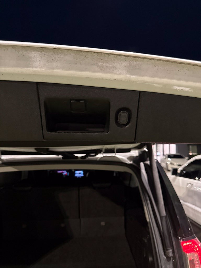 Used 2019 GMC Yukon XL SLT w/ Open Road Package RWD image 15