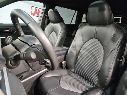 Used 2025 Toyota Highlander XSE AWD/4WD image 24