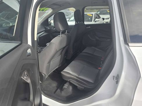 Used 2018 Ford Escape SE image 21