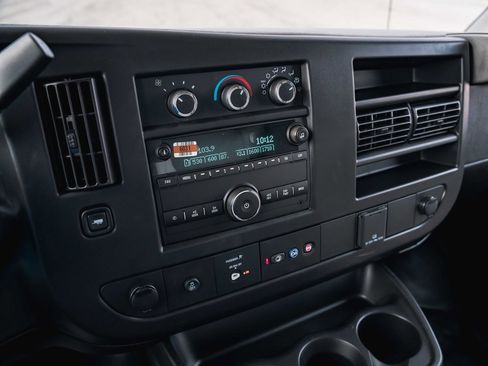 New 2025 Chevrolet Express 3500 w/ Power Convenience Package image 23