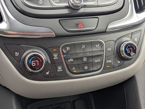 Used 2019 Chevrolet Equinox Premier image 22