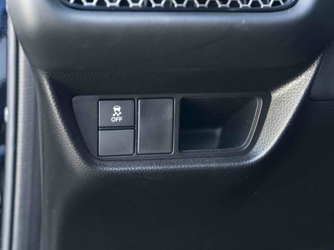 Used 2025 Honda HR-V Sport image 40