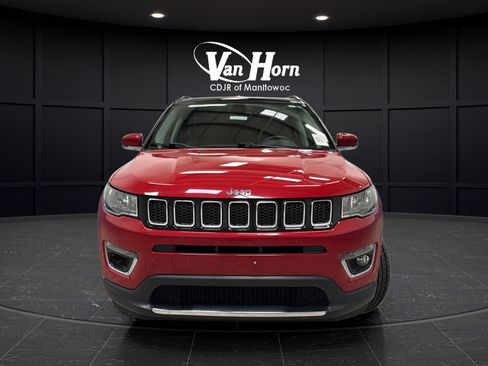 Used 2018 Jeep Compass Limited w/ Navigation Group AWD/4WD image 2