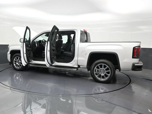Used 2017 GMC Sierra 1500 Denali RWD image 34